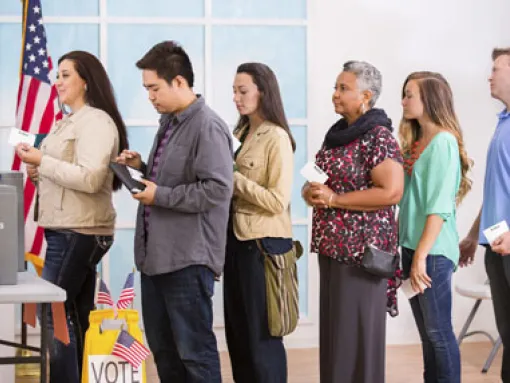 American Voters Stand in Line