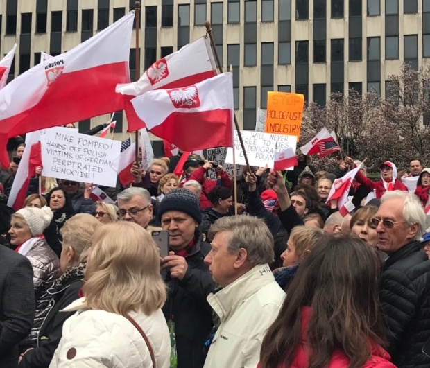 pompeo poland